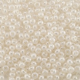 Preciosa Czech glass seed bead, size 11/0 White Pearl (47102)